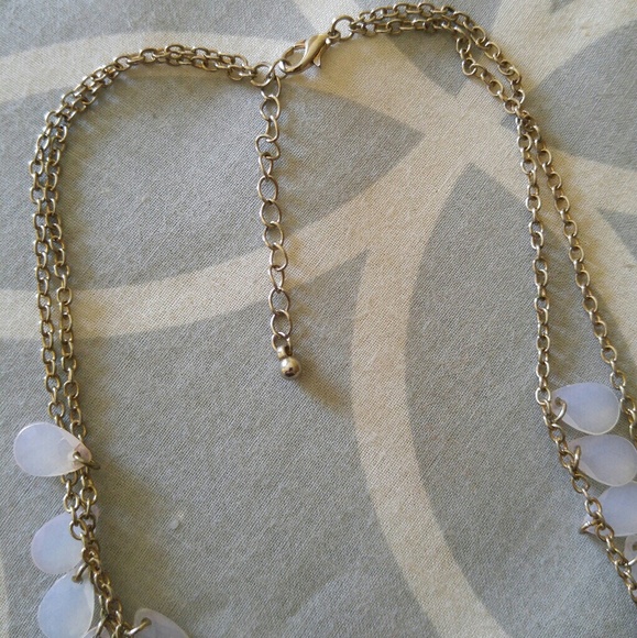 ♦ 3 for $15 Costume Teardrop Layered Necklace - Picture 5 of 7